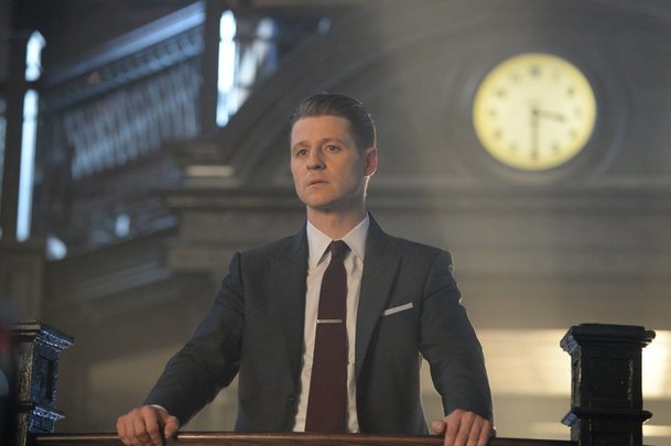 Gotham: Ve finále 1. poloviny 4. série se jde do války | Fandíme serialům