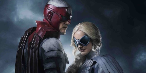 Titans: První pohled na Hawk & Dove | Fandíme serialům