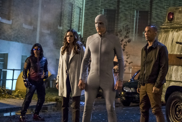 Recenze: The Flash se ve 4. sérii vrací ke kořenům | Fandíme serialům