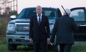 10 Minutes Gone: Bruce Willis si střihne mafiánského bosse | Fandíme filmu