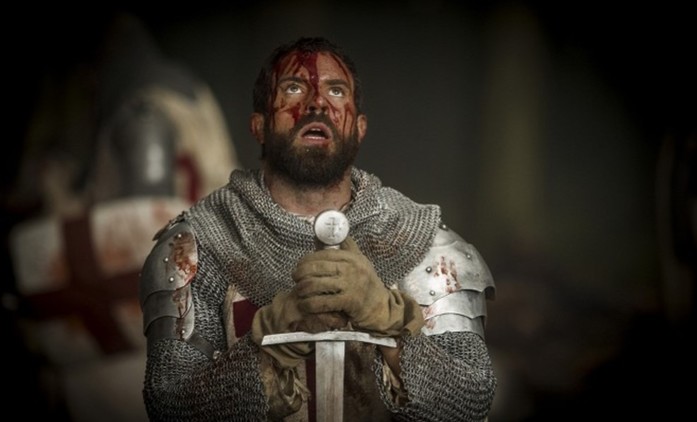 Knightfall: Představitel Landryho odhalil krvavý závěr sezóny | Fandíme seriálům