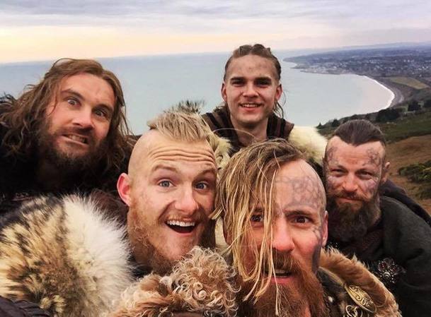 Ivar z Vikingů očima jeho představitele: Je to zlomené dítě | Fandíme serialům