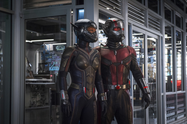 Ant-Man & the Wasp na nové oficiální fotce | Fandíme filmu