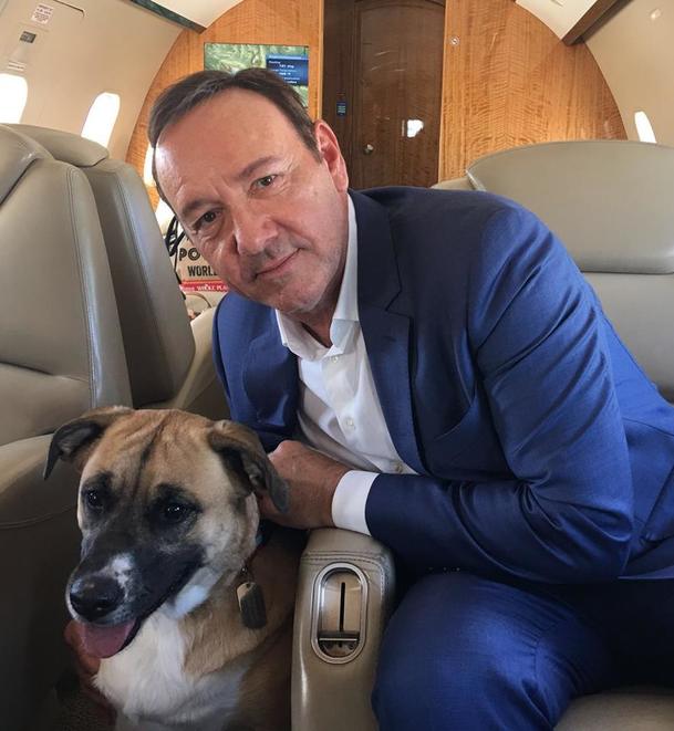 Sexuální predátor Kevin Spacey čelí dalšímu nařčení: Je to rasista! | Fandíme serialům