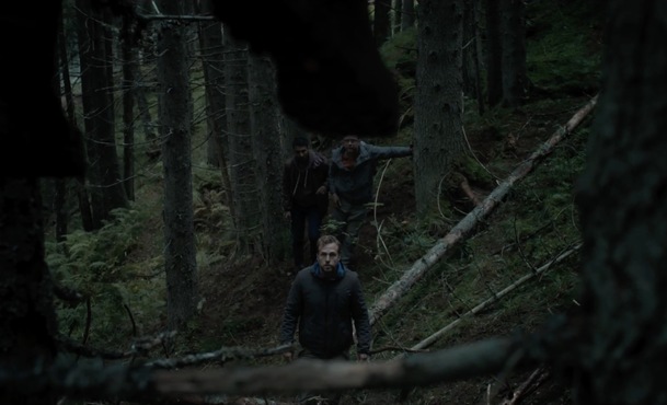 The Ritual: Hororová výprava do lesa skončí po vzoru Blair Witch | Fandíme filmu