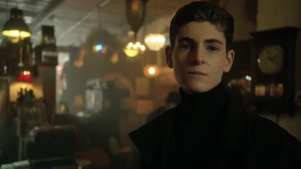 Gotham: Obsáhlý trailer odhaluje datum pokračování 4. řady | Fandíme serialům