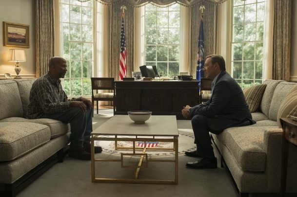 Zemřela hvězda House of Cards: Co stojí za předčasnou smrtí? | Fandíme serialům