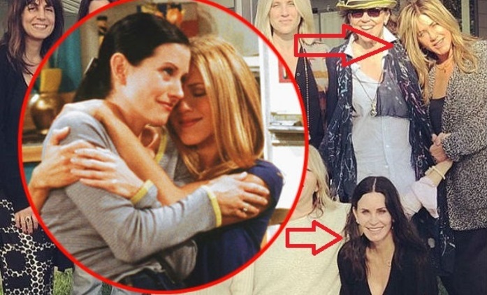 Přátelé navždy: Rachel a Monica drží spolu i po 14 letech | Fandíme seriálům