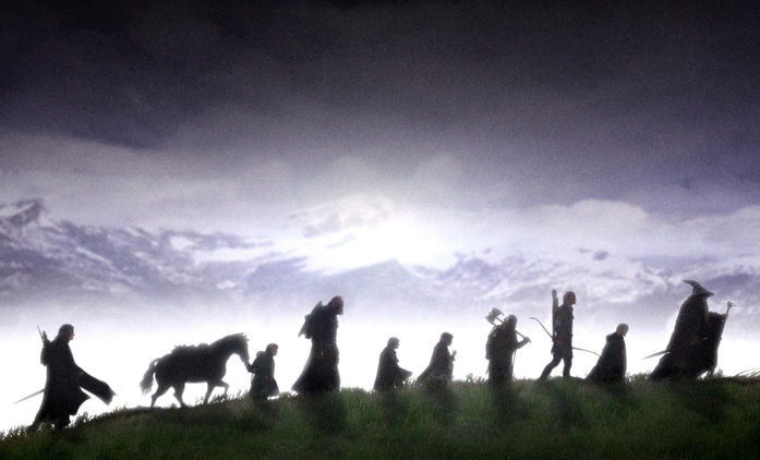 Hra o trůny: Scenárista bude pracovat na Lord of the Rings. A první prequel nejdříve v roce 2021 | Fandíme seriálům