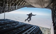 Mission: Impossible 6: Cruise skočil 106x z letadla a další adrenalin | Fandíme filmu