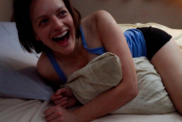 Next Goal Wins: Příští film Taiky Waititiho doplní Elisabeth Moss | Fandíme filmu