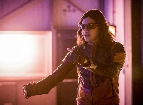 The Flash: 15. epizoda ve znamení zastav se a nepřežiješ | Fandíme serialům