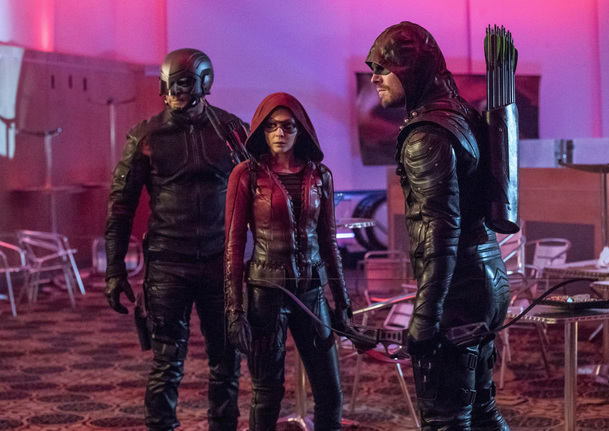 Arrow: Seriál opouští jedna z hlavních hvězd | Fandíme serialům