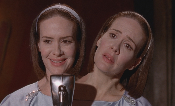 American Horror Story: Seriál bude mít minimálně třináct řad, v desáté se vrátí Sarah Paulson | Fandíme seriálům