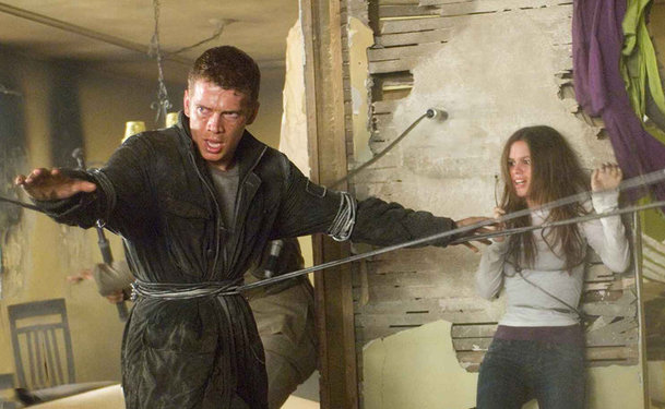 Impulse: Příbuzný filmového Jumpera v první ukázce | Fandíme serialům