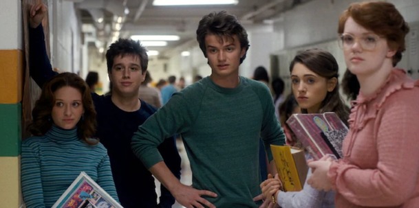 Stranger Things: Brzy se dozvíme více o matce Eleven | Fandíme serialům