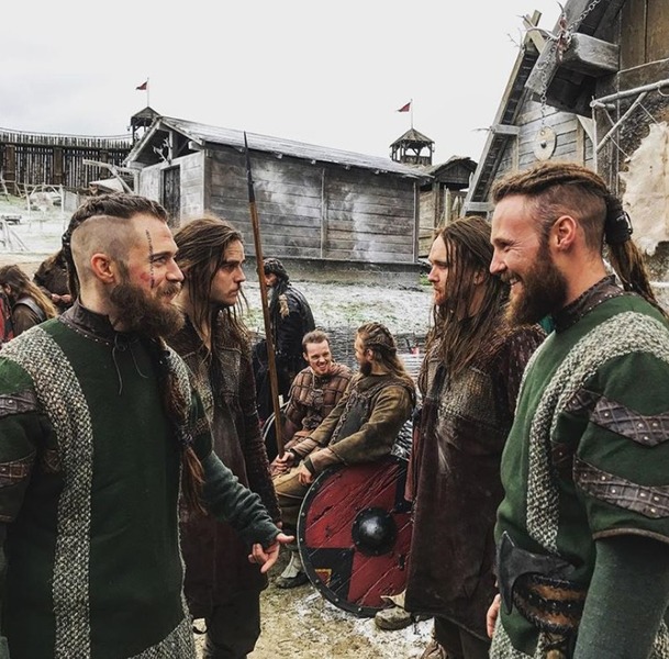 Vikingové: Conor McGregor zrušil cameo těsně před natáčením, omluva nepřišla | Fandíme serialům