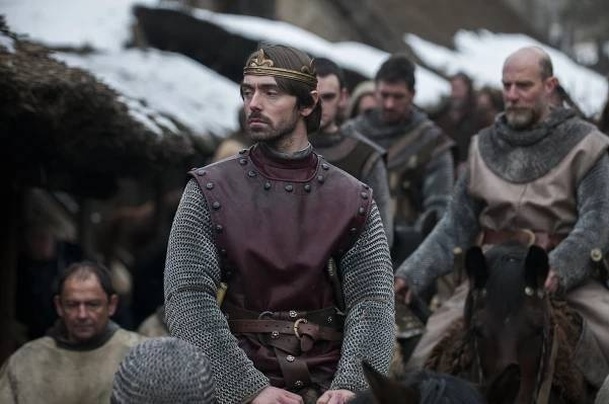 The Last Kingdom: Uhtred potvrdil skrze video 3. sérii | Fandíme serialům