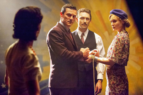 Recenze: Professor Marston & the Wonder Women | Fandíme filmu