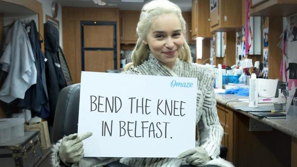 Hra o trůny: Emilia Clarke zveřejnila video z natáčení | Fandíme serialům