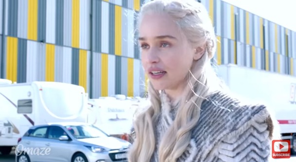 Hra o trůny: Emilia Clarke zveřejnila video z natáčení | Fandíme serialům