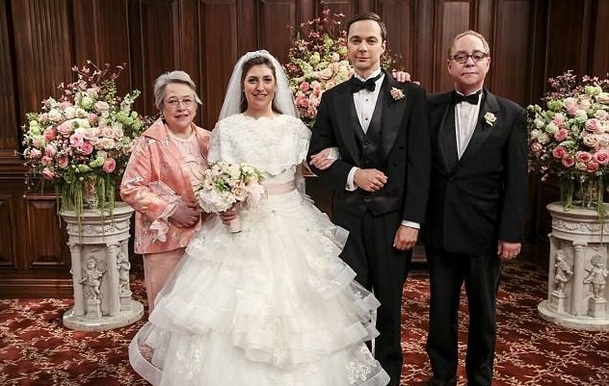 Teorie velkého třesku: Zpověď Mayim Bialik o seriálové svatbě | Fandíme serialům