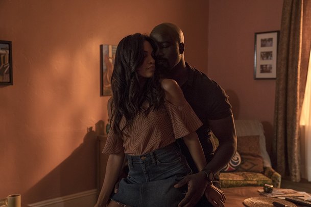 Luke Cage: První trailer na 2. řadu vypadá skvěle | Fandíme serialům