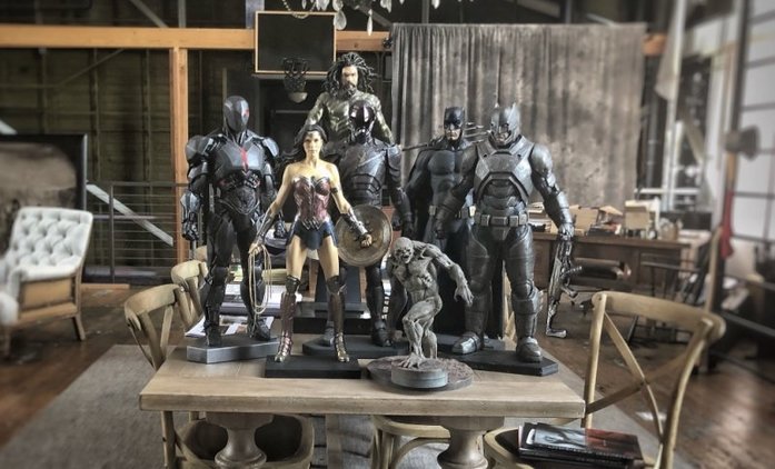 Justice League: Cavill o přetáčkách, Snyder odhaluje | Fandíme filmu