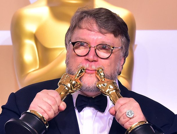 Oscarový Guillermo del Toro začal potají natáčet svou novinku | Fandíme filmu