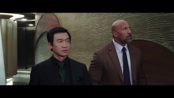 Mrakodrap: Bruce Wil...pardon, The Rock zasahuje v novém traileru | Fandíme filmu