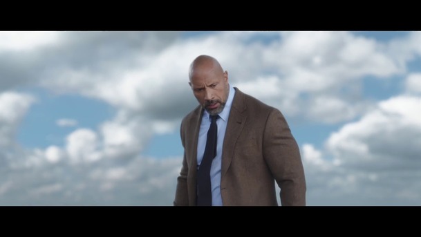 Mrakodrap: Bruce Wil...pardon, The Rock zasahuje v novém traileru | Fandíme filmu