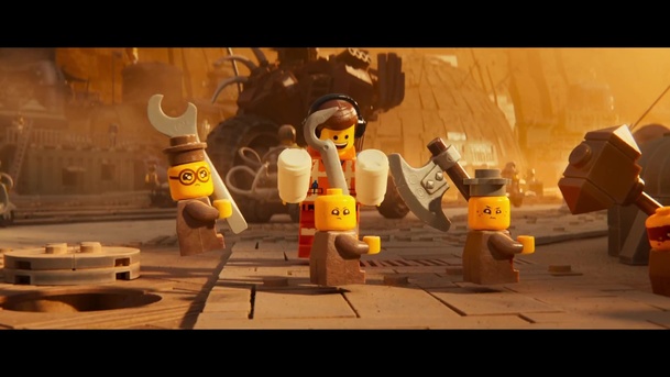 LEGO® příběh 2: Trailer ve stylu Šíleného Maxe a Duplo invaze | Fandíme filmu