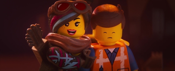 LEGO® příběh 2: Trailer ve stylu Šíleného Maxe a Duplo invaze | Fandíme filmu