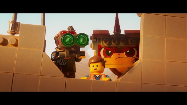 LEGO® příběh 2: Trailer ve stylu Šíleného Maxe a Duplo invaze | Fandíme filmu