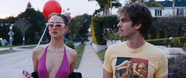 Under the Silver Lake: Šílenost s Andrew Garfieldem | Fandíme filmu