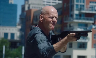 Reprisal: Bruce Willis a Frank Grillo na stopě bankovnímu lupiči | Fandíme filmu