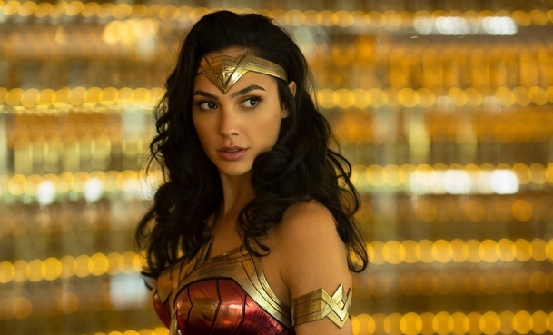 Wonder Woman 1984 promítala novou upoutávku | Fandíme filmu