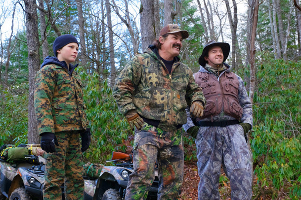 The Legacy of a Whitetail Deer Hunter: Josh Brolin učí syna lovit | Fandíme filmu