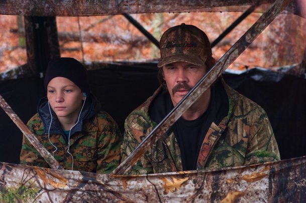 The Legacy of a Whitetail Deer Hunter: Josh Brolin učí syna lovit | Fandíme filmu