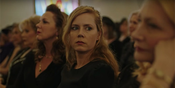 Nightbitch: Amy Adams se v černé komedii strachuje, že se promění v psa | Fandíme filmu