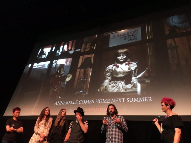 Annabelle 3: Mikro teaser odhalil název chystaného hororu | Fandíme filmu