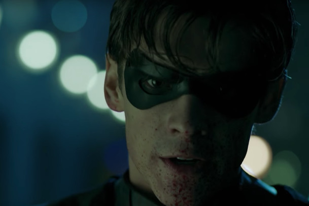 Titans: První trailer je skvělý a nešetří násilím | Fandíme serialům