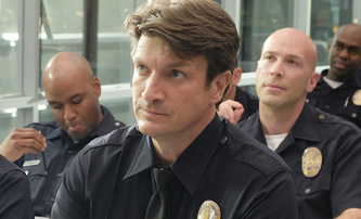 The Rookie: Nathan Fillion opět bojuje proti bezpráví | Fandíme filmu