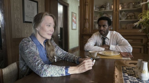Castle Rock: 6. epizoda dá věci do pohybu a odhalí Henryho syna | Fandíme serialům