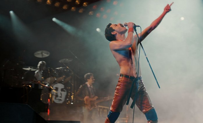 Bohemian Rhapsody: Ohlasy chválí dokonalou přeměnu v Mercuryho | Fandíme filmu