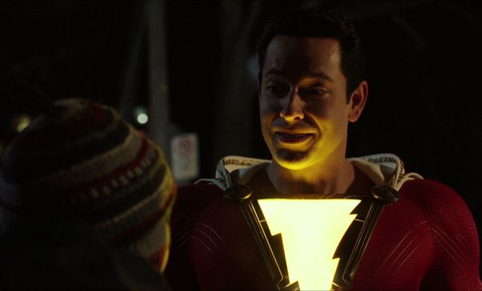 Shazam!: Hrdina si chce koupit úkryt v novém teaser traileru | Fandíme filmu