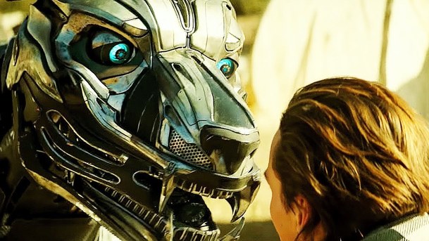 A.X.L.: Robotické psisko řádí v trojici preview klipů | Fandíme filmu