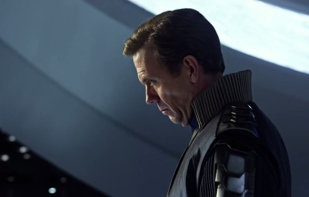 Avenue 5: Hugh Laurie míří do vesmíru | Fandíme serialům