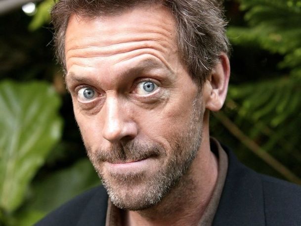 Avenue 5: Hugh Laurie míří do vesmíru | Fandíme serialům