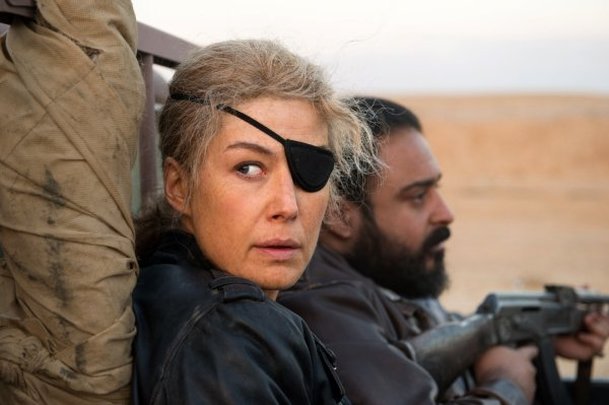 A Private War: Rosamund Pike chce Oscara | Fandíme filmu